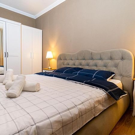 Central Apt. Near Afi Mall, 5 Mins To The Old Town By Car Braşov Exterior foto
