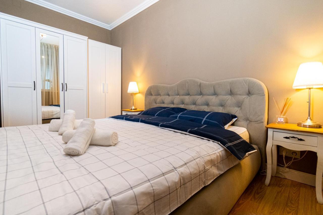 Central Apt. Near Afi Mall, 5 Mins To The Old Town By Car Braşov Exterior foto